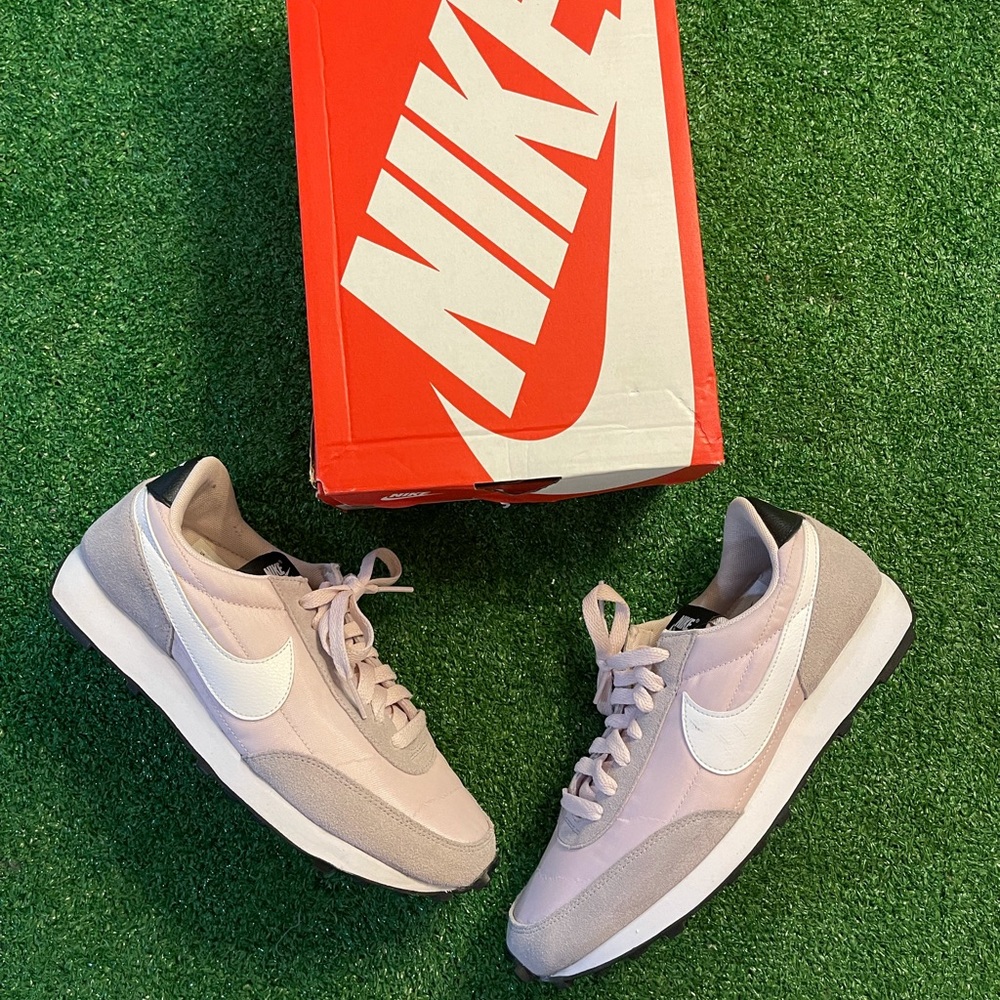 Nike Women's DayBreak Barely Rose White Size 8.5